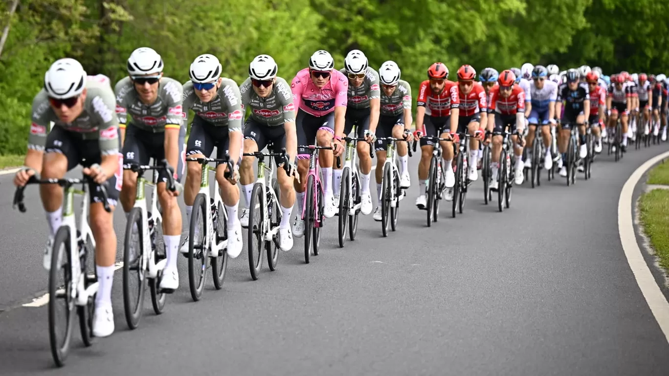 Az anatómiai kerékpár nyereg – Herman Miller ergonómia Herman Miller,Cosm,Aeron,Giro,Giro d'Italia