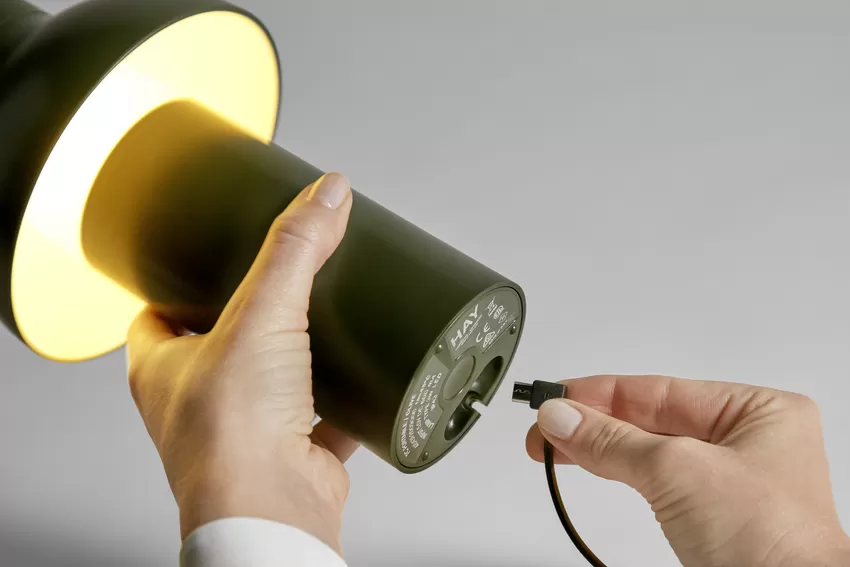 PC portable hordozható lámpa  | Herman miller
