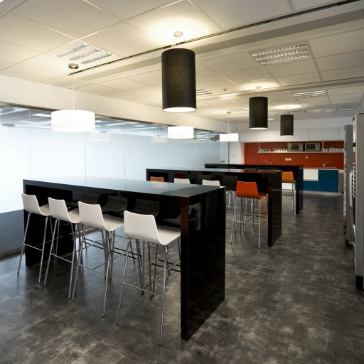 Avis Budget Group BSC - photo: Gerflor EuropaDesign,Avis Budget Group Business Support Centre Kft.,Referencia